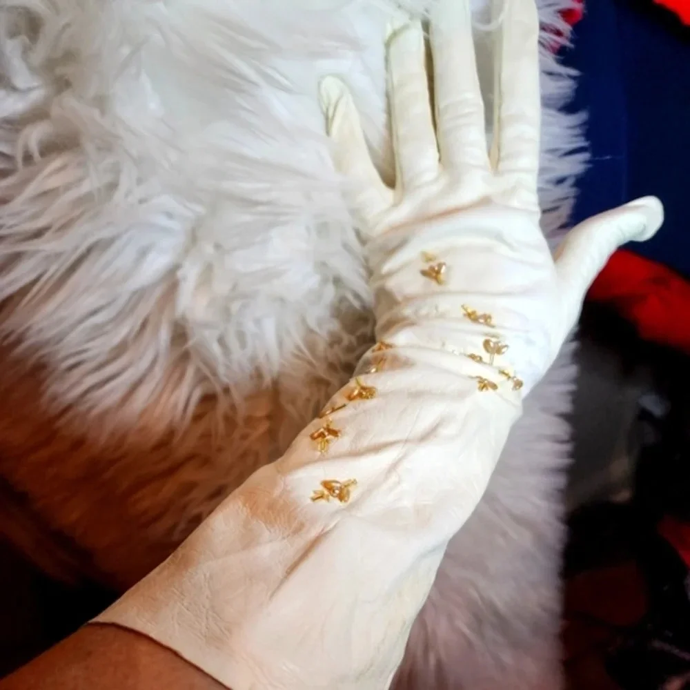 Vintage Debutante White beaded‎ Gloves 7.5
